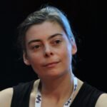 A photo of Laure Kloetzer. 